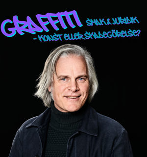Porträttbild på Tobias Barenthin Lindblad mot en svart bakgrund. Tobias har på sig mörka kläder och tittar in i kameran. Han har ljust mellanlångt grått hår i sidbena och ler. Ovanför Tobias syns texten "Graffiti Smak och juridik - konst eller skadegörelse?" 