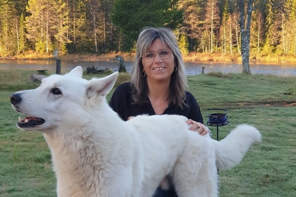 Gaby Keller med hund